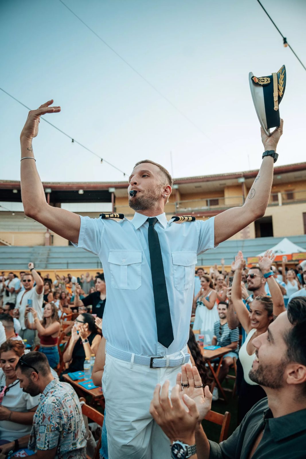 The captain hosting Loco Bongo at the Plaza de Toros de Torremolinos