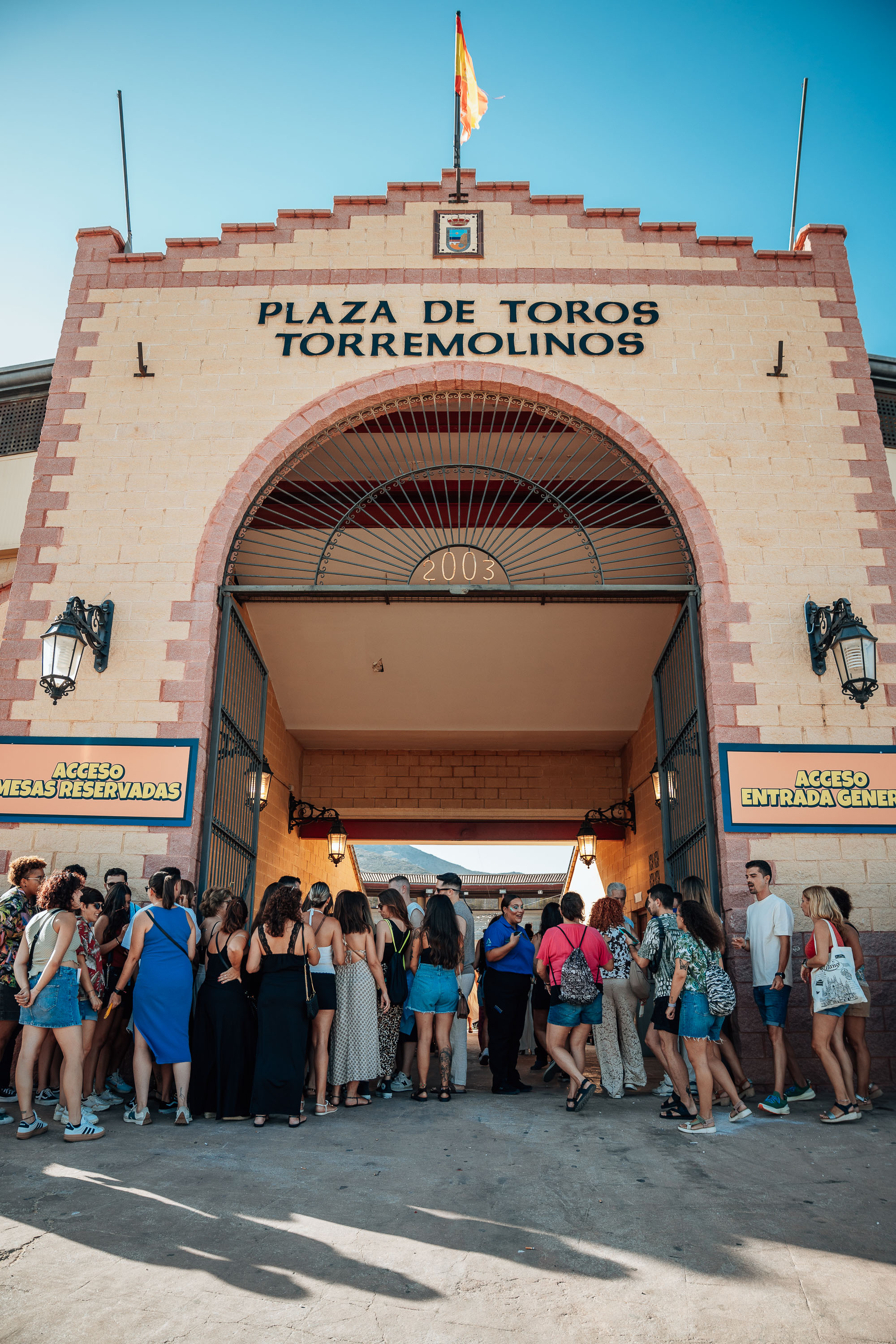 Entrance to the Plaza de Toros de Torremolinos with people arriving