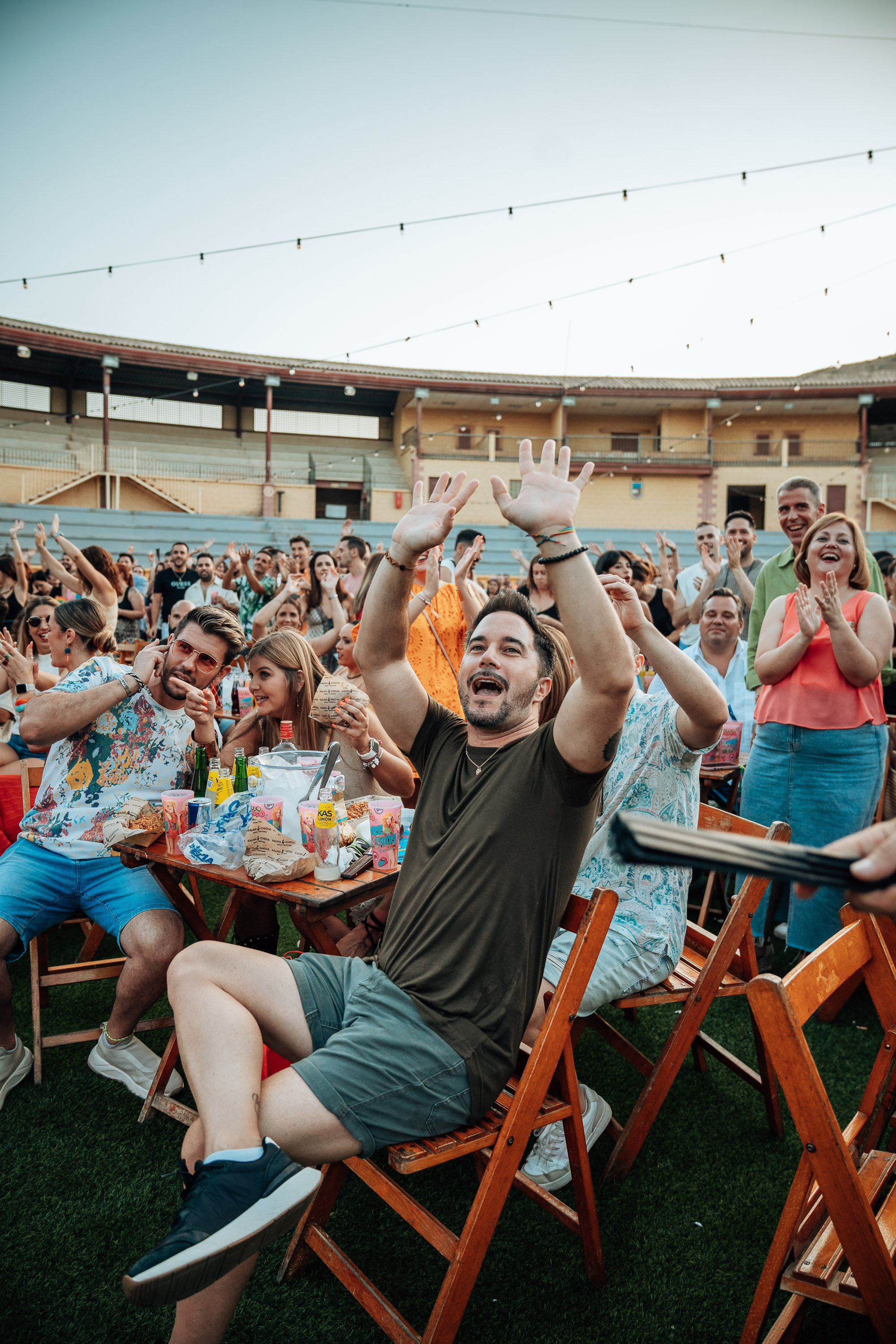 Crowd enjoying an afternoon at Plaza Paraíso, the Torremolinos bullring transformed into a summer cultural space in 2026